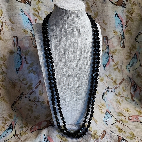 Vintage Antique Jet Black Glass Faceted Single Strand Beaded Mourning Necklace - Picture 10 of 10